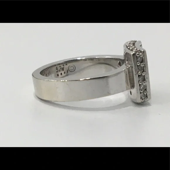 14K White Gold and Diamond Fashion Ring - Picture 5 of 8